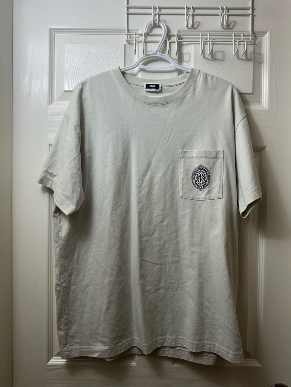 Kith Queens Crest Tee Men’s Large